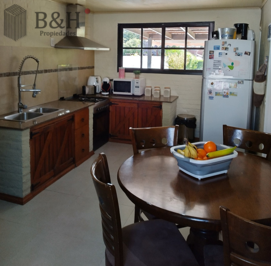 Casa ID.5327 - Casa En alquiler de verano y Venta Punta Del Este, Pinares.