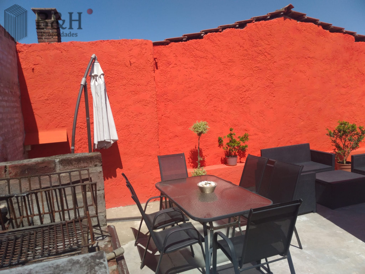 Casa ID.5327 - Casa En alquiler de verano y Venta Punta Del Este, Pinares.