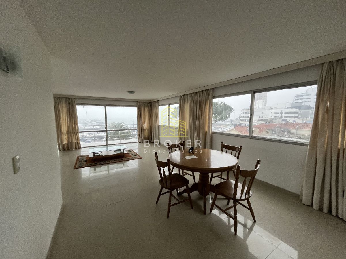 Apartamento ID.1547/Apartamento_en_venta,_puerto_Punta_del_Este. - Apartamento en venta, puerto Punta del Este.