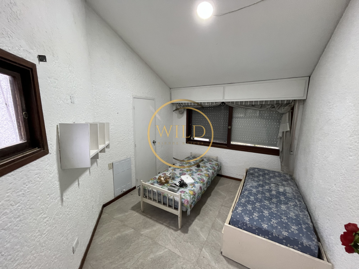 Casa ID.2222 - Casa En Venta o alquiler anual, Zona Cantegril.