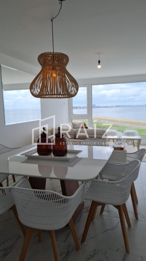 Apartamento ID.10062 - Apartamento en primera linea - 4 dormitorios Pinares Playa Mansa.