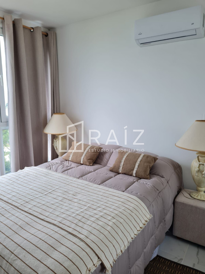 Apartamento ID.10062 - Apartamento en primera linea - 4 dormitorios Pinares Playa Mansa.