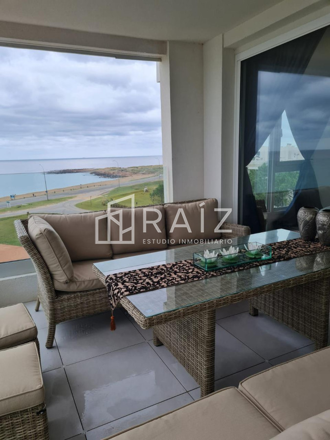 Apartamento ID.10062 - Apartamento en primera linea - 4 dormitorios Pinares Playa Mansa.