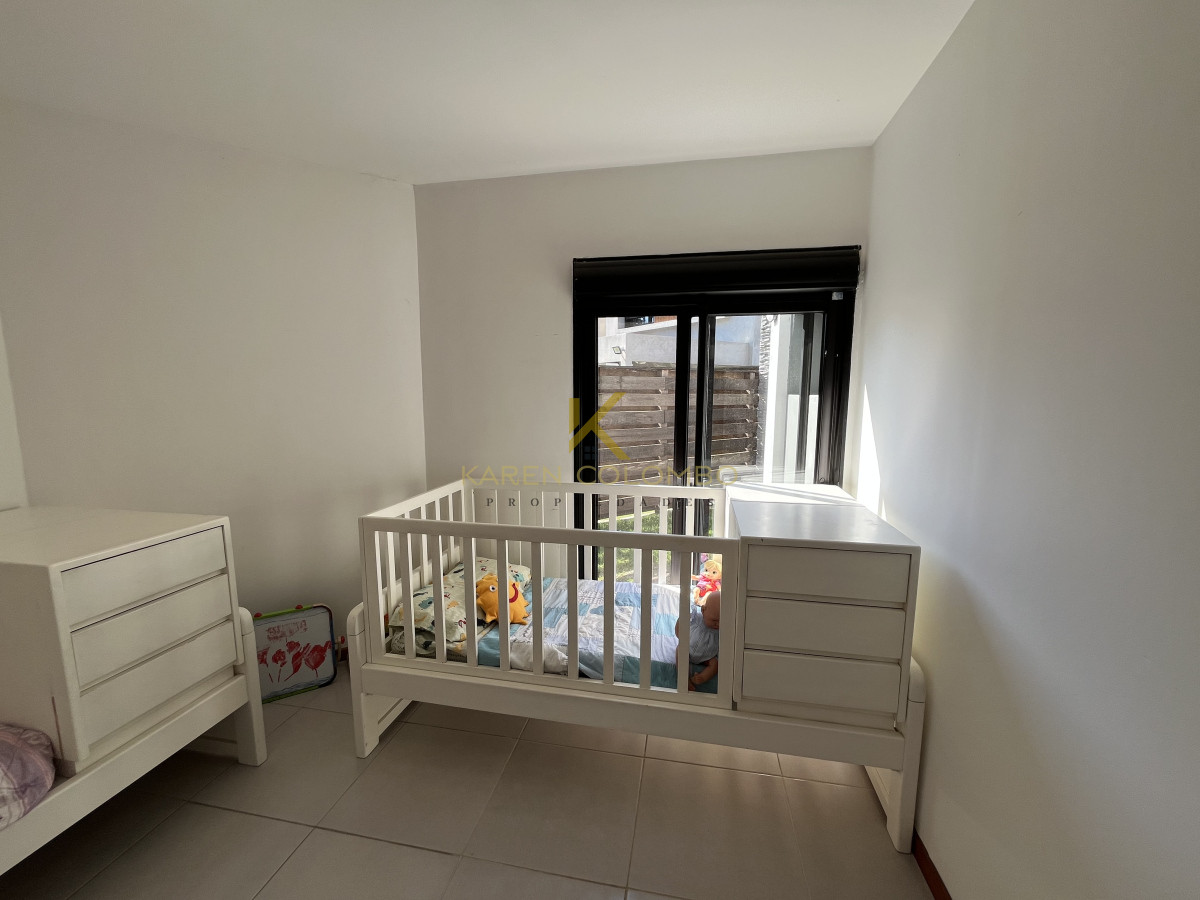 Casa ID.21094934 - Casa en venta de 3 dormitorios - Zona colegios Cantegril.