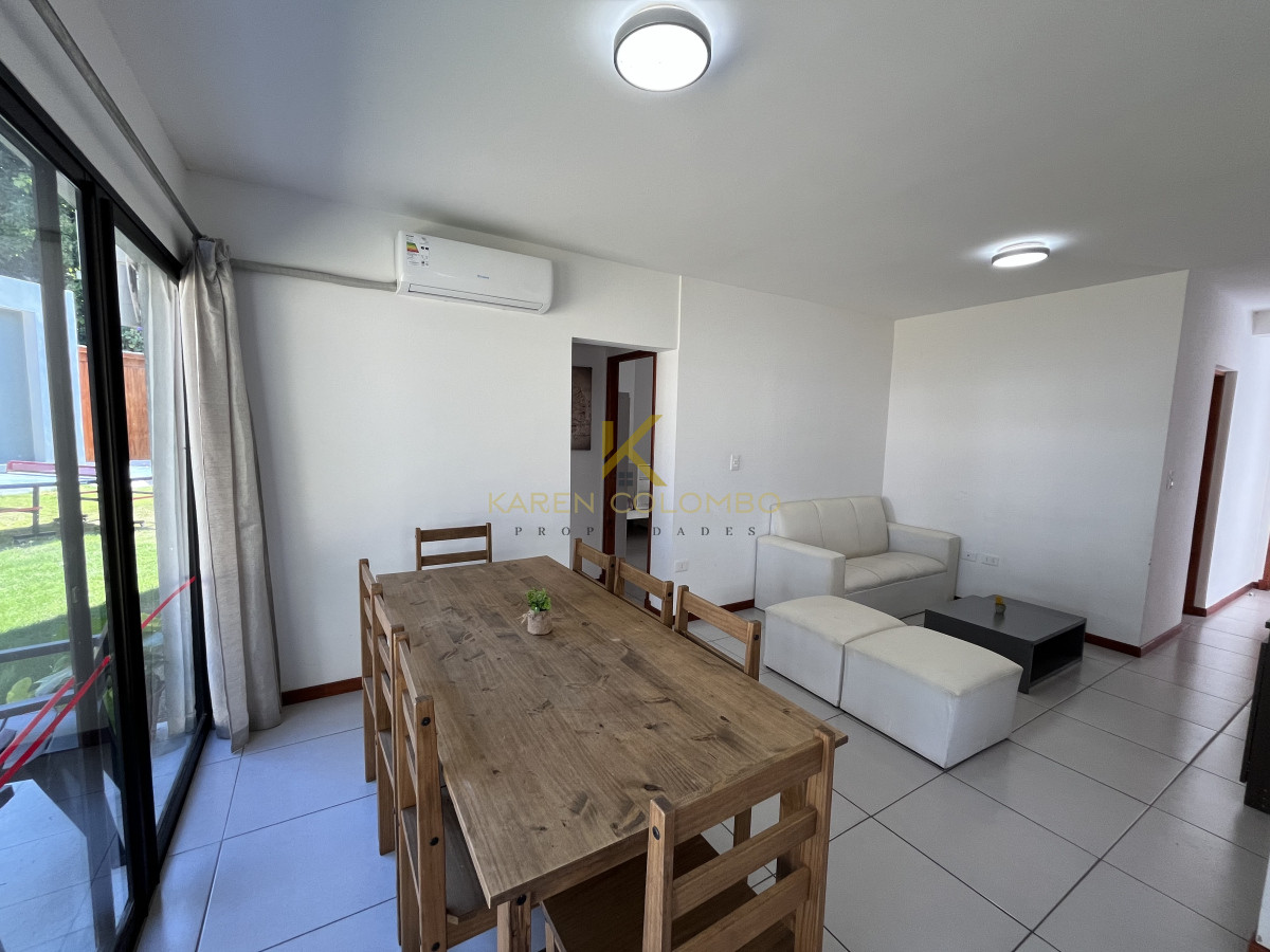 Casa ID.21094934 - Casa en venta de 3 dormitorios - Zona colegios Cantegril.