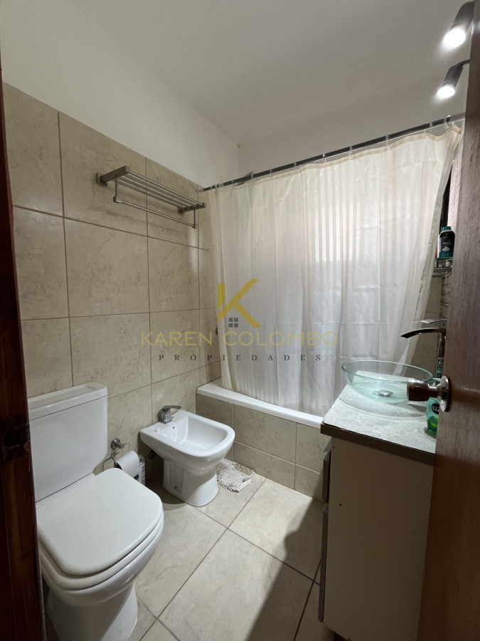 Casa ID.21094934 - Casa en venta de 3 dormitorios - Zona colegios Cantegril.
