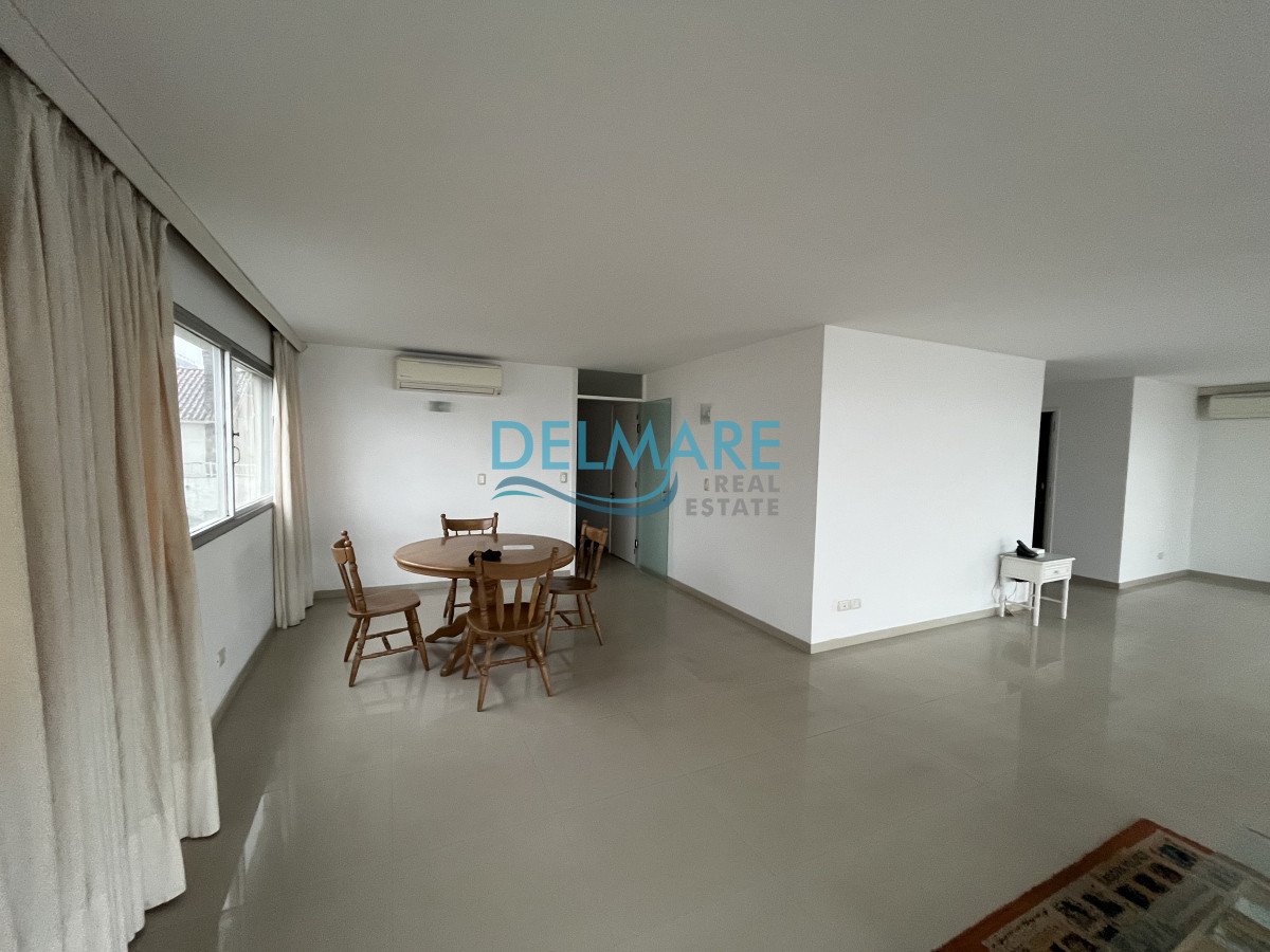 Apartamento ID.50 - Apartamento en venta, puerto Punta del Este.
