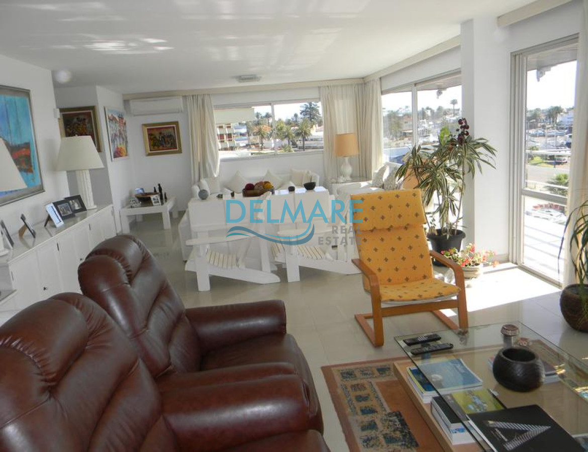 Apartamento ID.50 - Apartamento en venta, puerto Punta del Este.