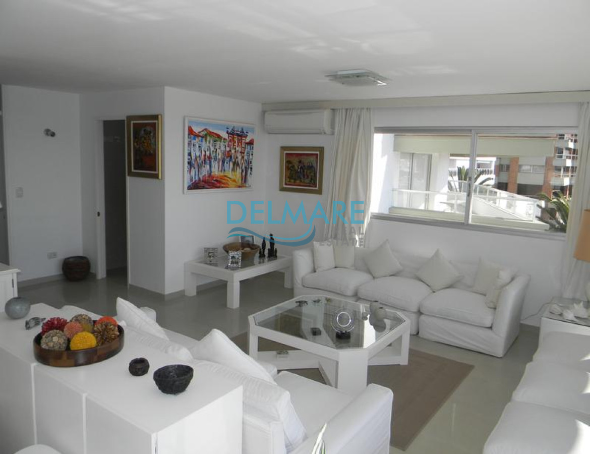 Apartamento ID.50 - Apartamento en venta, puerto Punta del Este.