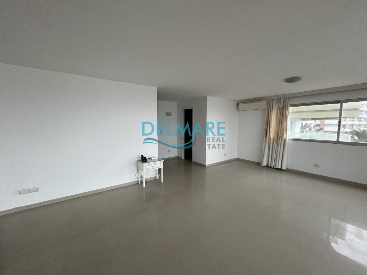 Apartamento ID.50 - Apartamento en venta, puerto Punta del Este.