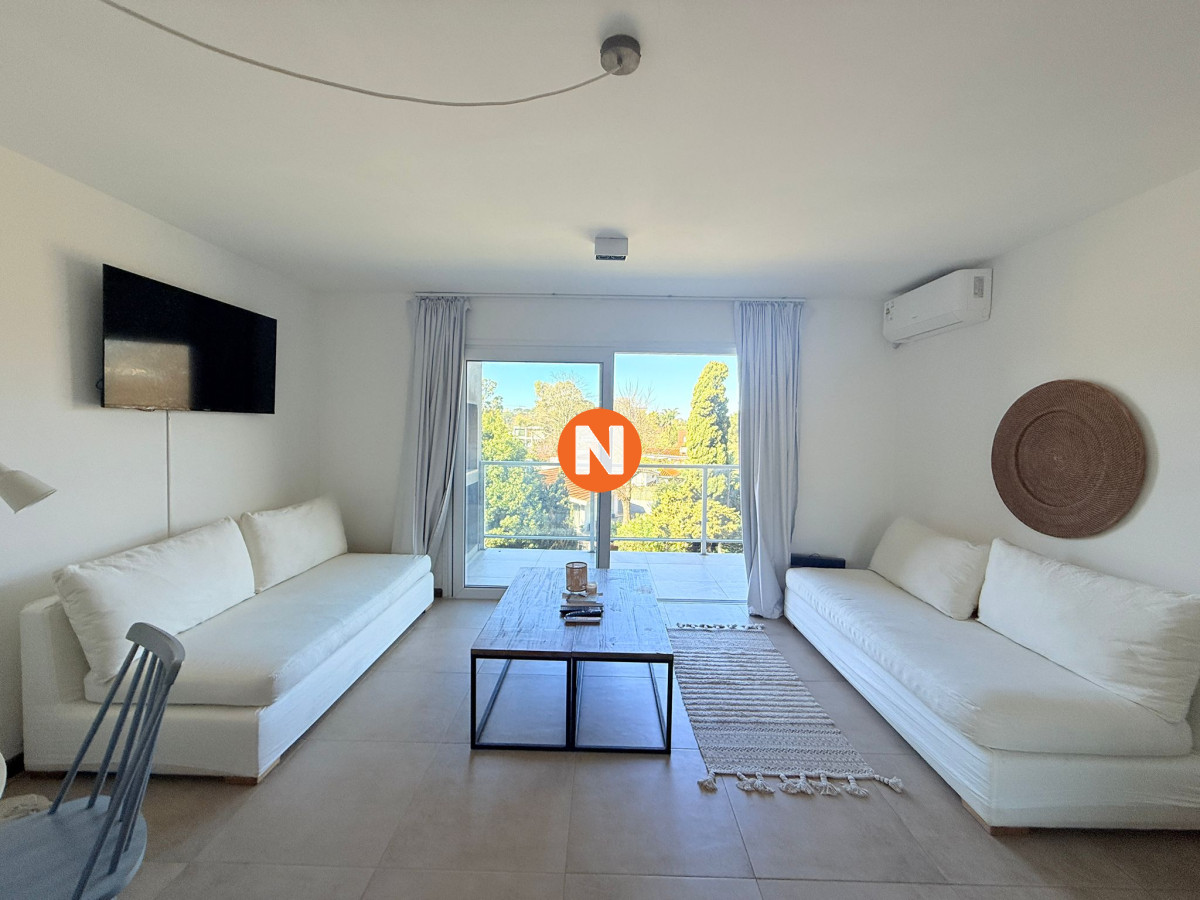 Apartamento Ref.223914 - Apartamento en venta - 1 dormitorio Playa Mansa 