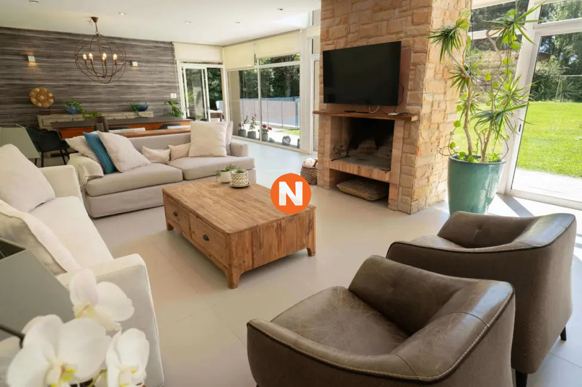 Casa Ref.225005 - La Residence 4 dormitorios con piscina y barbacoa.