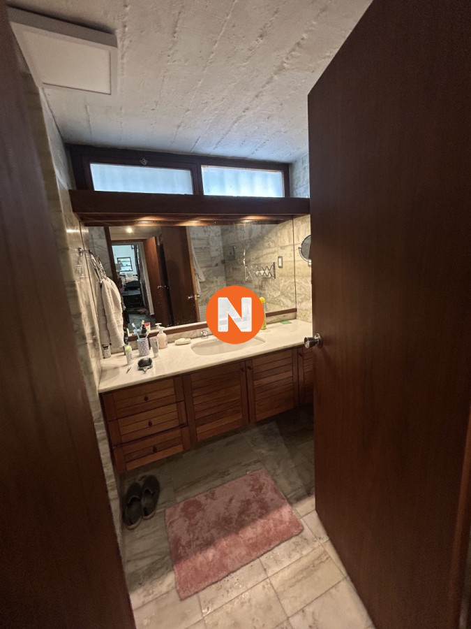 Casa Ref.224022 - Casa en alquiler de temporada con piscina climatizada, 4 dormitorios, Lugano, Punta del Este