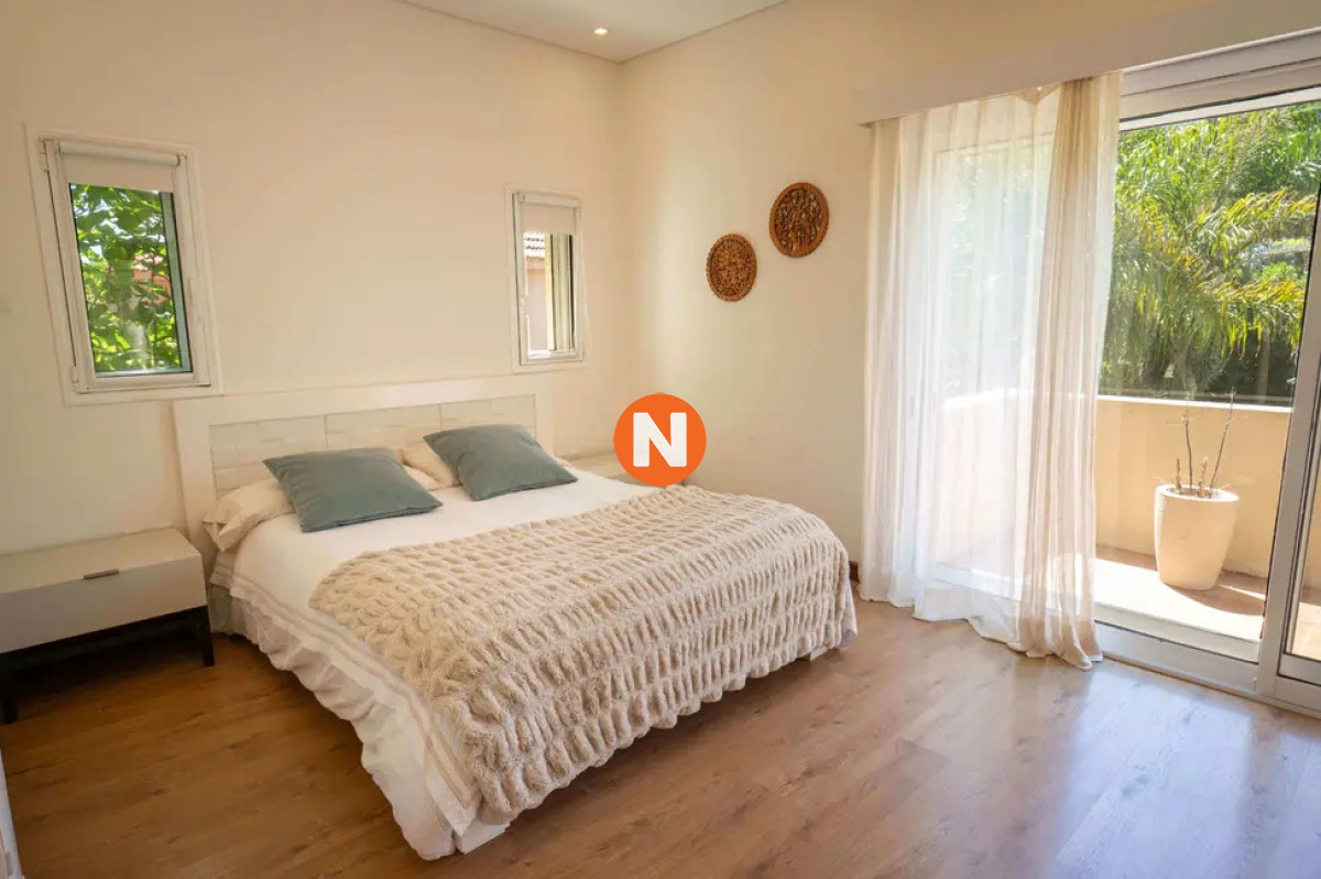 Casa Ref.225005 - La Residence 4 dormitorios con piscina y barbacoa.