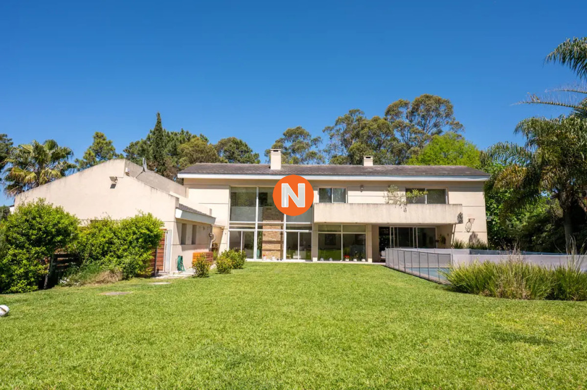 Casa Ref.225005 - La Residence 4 dormitorios con piscina y barbacoa.