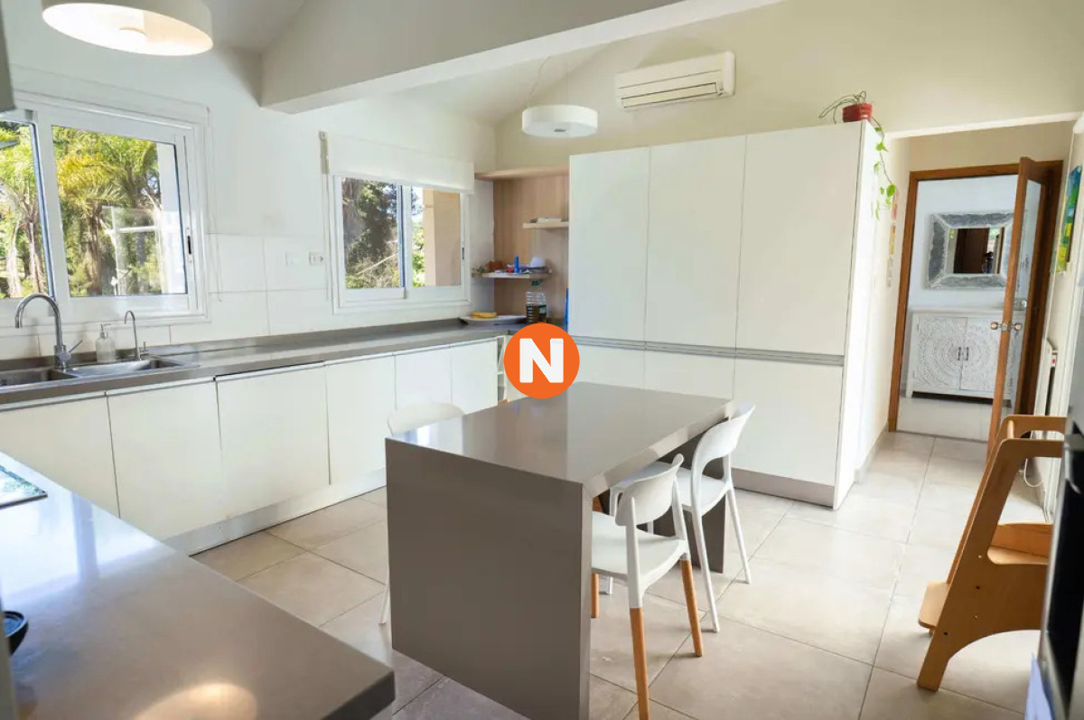 Casa Ref.225005 - La Residence 4 dormitorios con piscina y barbacoa.