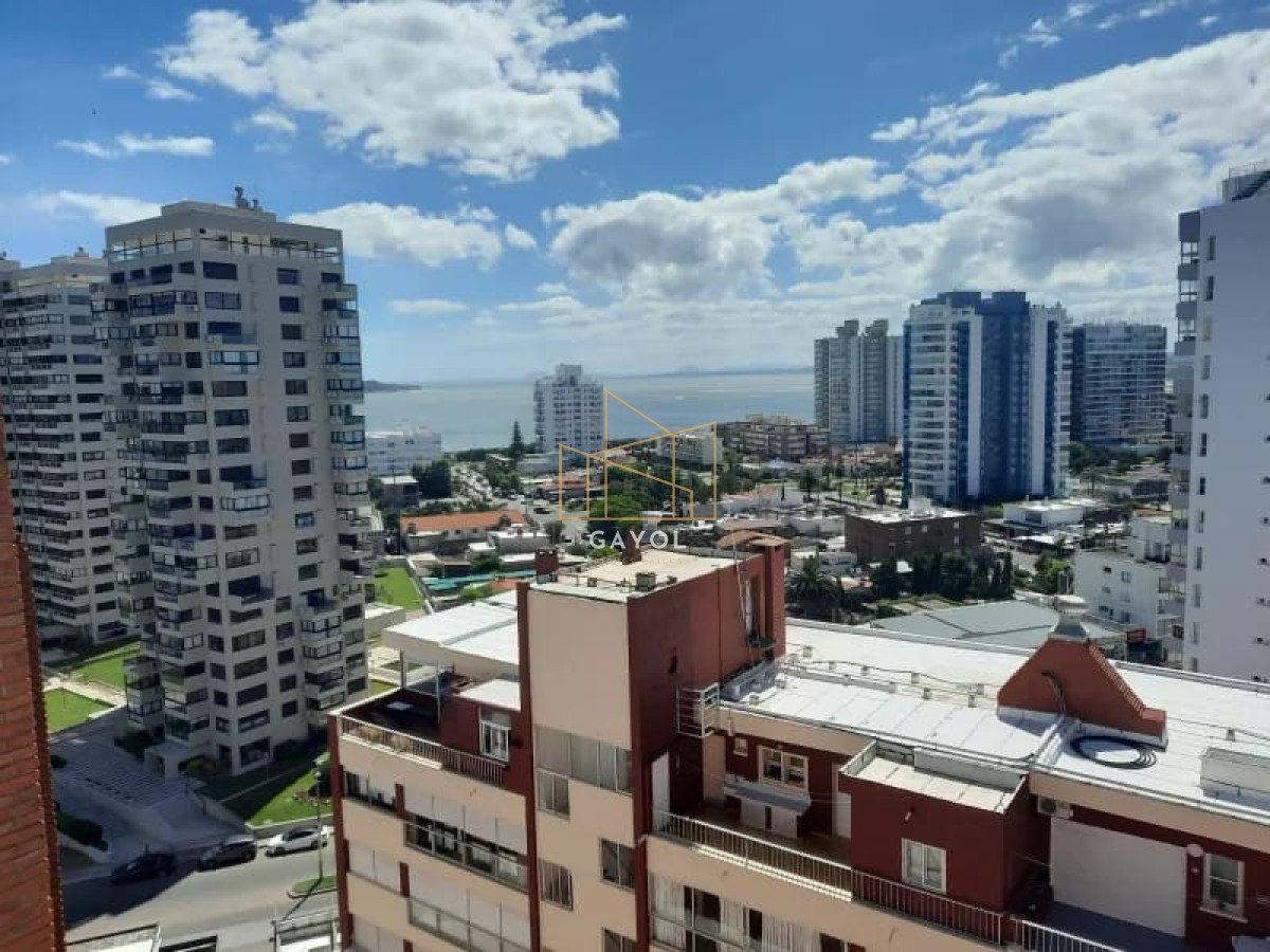Apartamento ID.326 - Apartamento en Venta Frente Al Mar, Playa Brava.