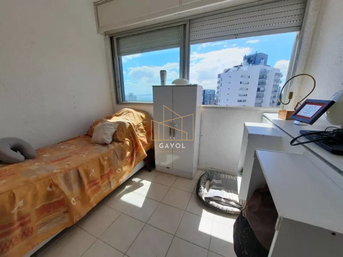 Apartamento ID.326 - Apartamento en Venta Frente Al Mar, Playa Brava.
