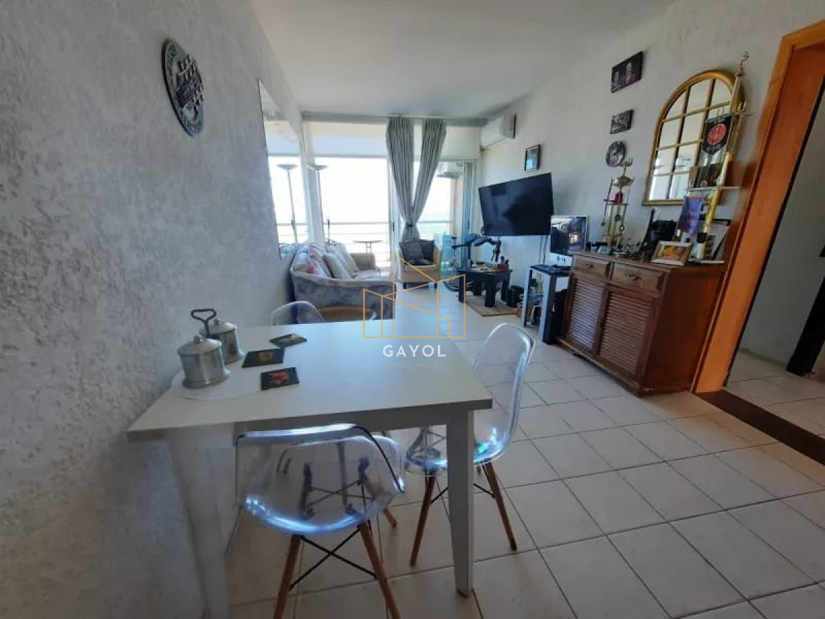 Apartamento ID.326 - Apartamento en Venta Frente Al Mar, Playa Brava.