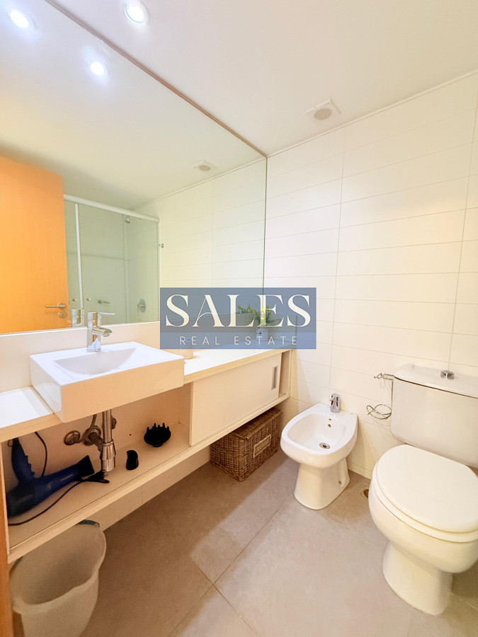 Apartamento ID.1274 - Alquiler anual - 1 dormitorio Torre con todos los servicios.