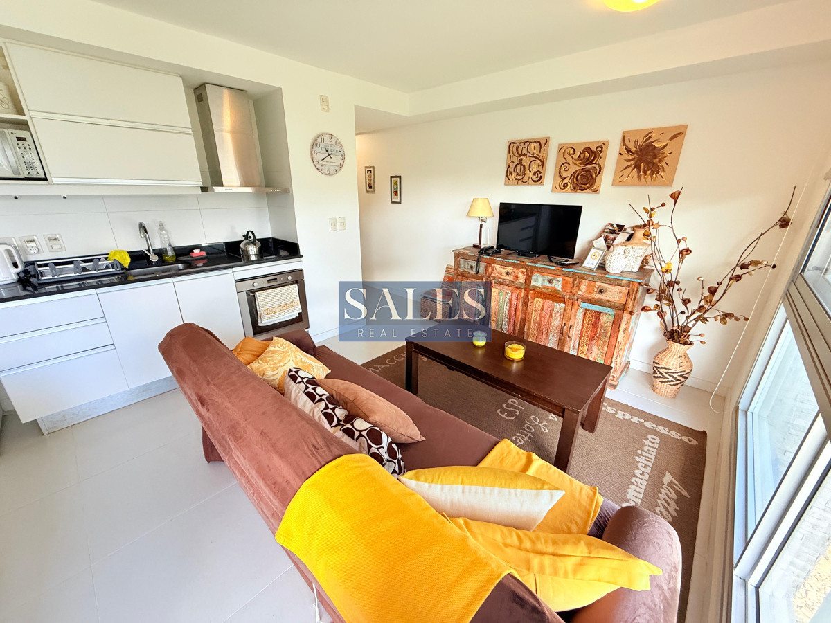 Apartamento ID.1274 - Alquiler anual - 1 dormitorio Torre con todos los servicios.