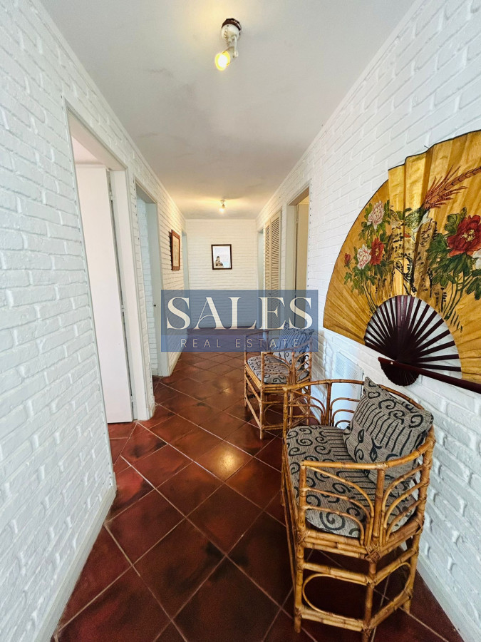 Casa ID.1413 - Casa En Venta, Zona Colegios. Jardines de Cordoba. Punta Del Este.