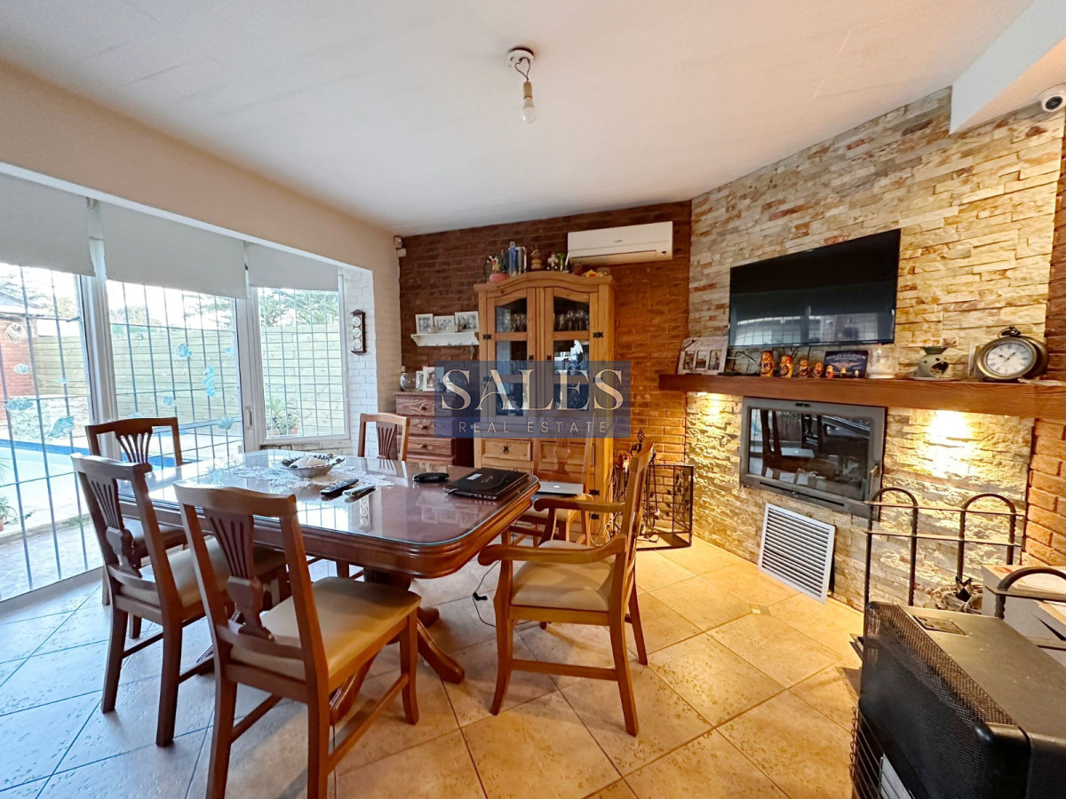 Casa ID.854 - Casa en venta Playa Mansa - 4 dormitorios Parada 19.