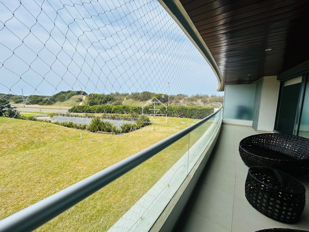 Apartamento ID.1582 - Apartamento en alquiler - Primera línea Brava 3 dormitorios + Dep.