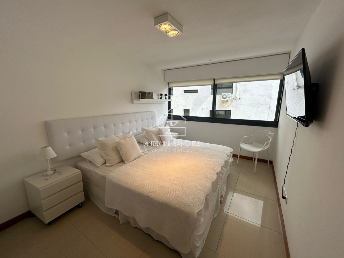 Apartamento ID.1582 - Apartamento en alquiler - Primera línea Brava 3 dormitorios + Dep.