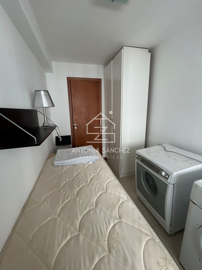 Apartamento ID.1582 - Apartamento en alquiler - Primera línea Brava 3 dormitorios + Dep.