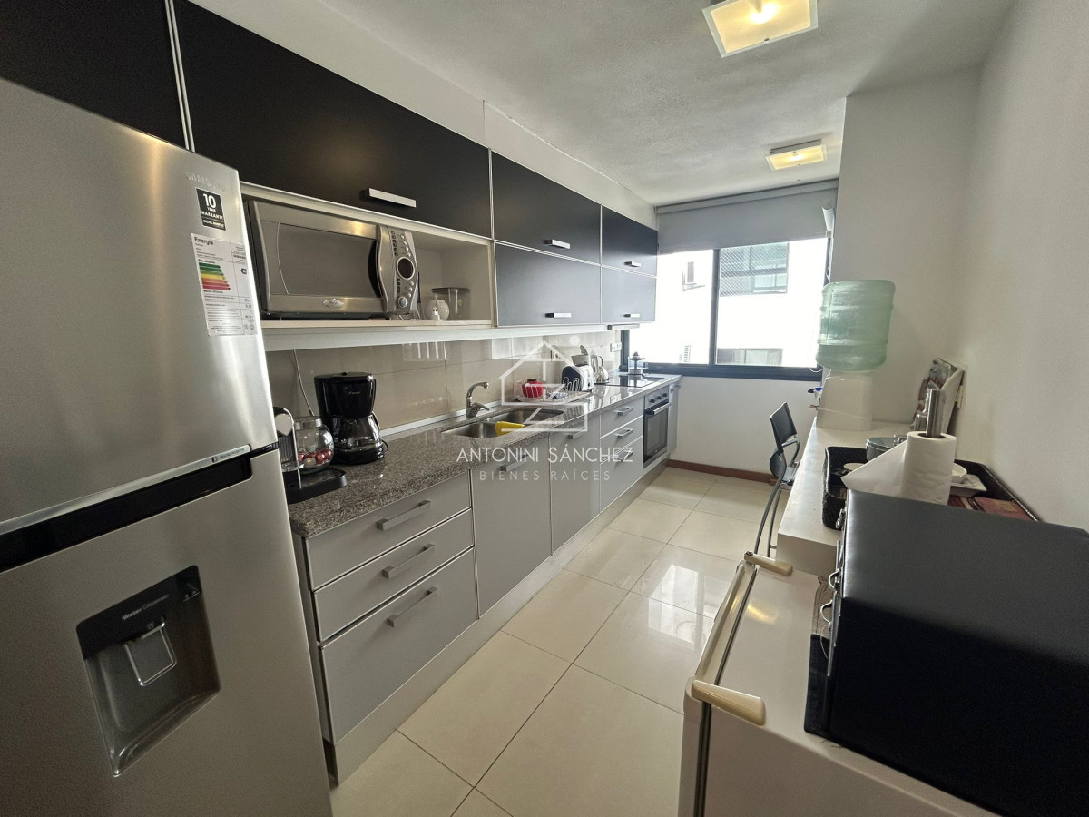 Apartamento ID.1582 - Apartamento en alquiler - Primera línea Brava 3 dormitorios + Dep.
