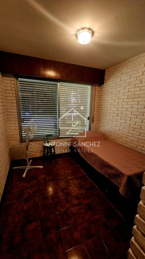 Casa ID.2499 - Casa en venta - 4 dormitorios Playa Mansa