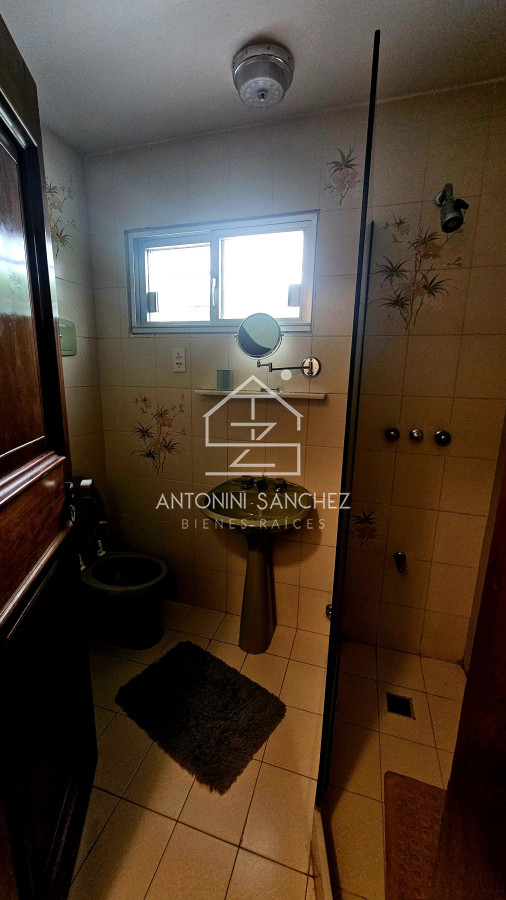 Casa ID.2499 - Casa en venta - 4 dormitorios Playa Mansa