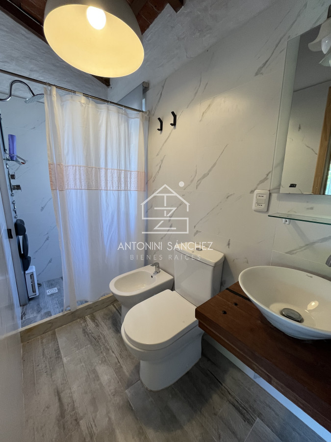 Casa ID.2970 - Casa de 4 dormitorios - Playa Mansa, Barbacoa, Piscina Climatizada.