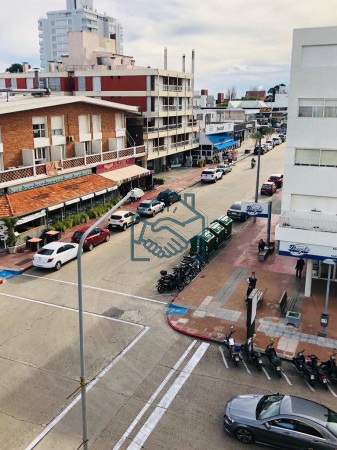 Apartamento ID.1078/Apartamento-en-venta-,-Península,-Punta-Del-Este-- - Apartamento en venta , Península, Punta Del Este  