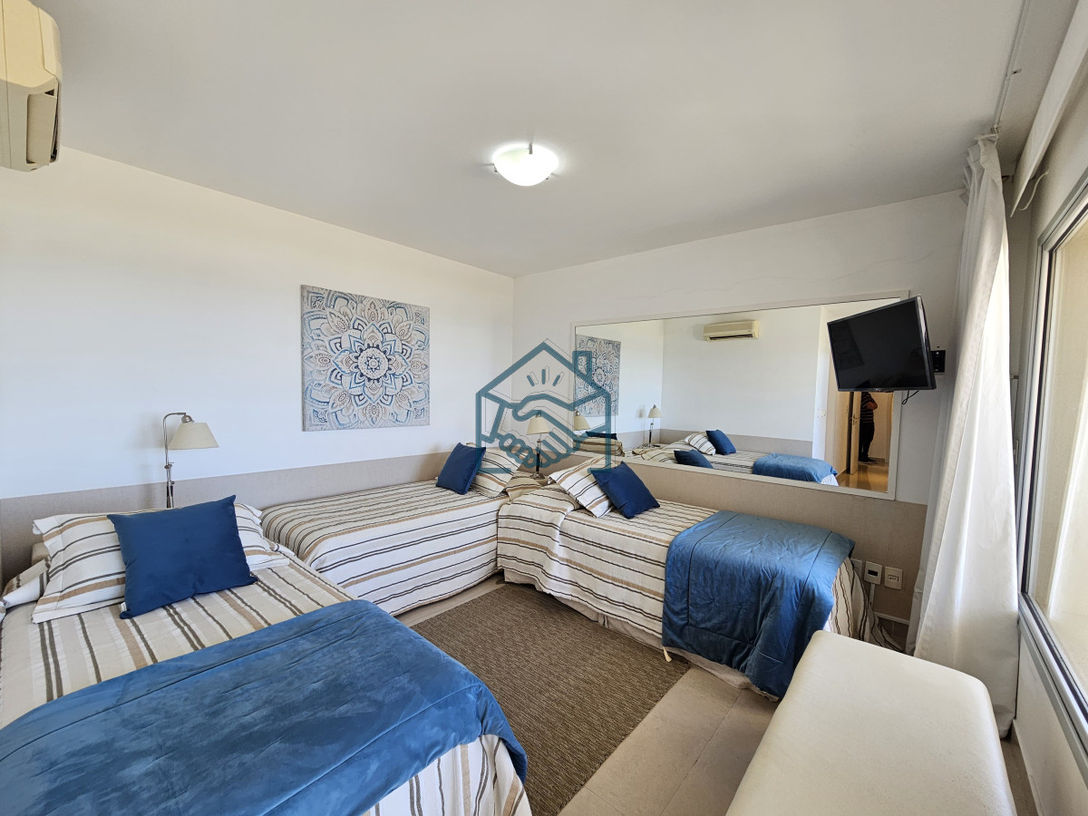 Apartamento ID.1182/Exclusividad-en-brava---3-dormitorios-en-suite-con-barbacoa-y-jacuzzi. - Exclusividad en brava - 3 dormitorios en suite con barbacoa y jacuzzi.