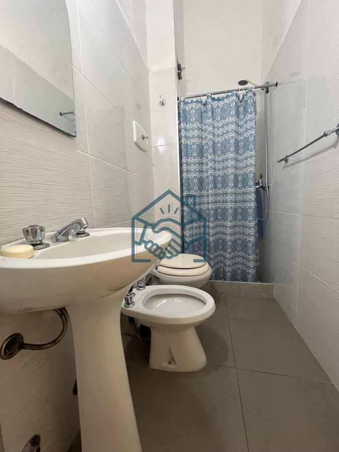 Apartamento ID.1126/Apartamento-en-venta-o-alquiler-temporario---3-dormitorios-Playa-Mansa. - Apartamento en venta o alquiler temporario - 3 dormitorios Playa Mansa.