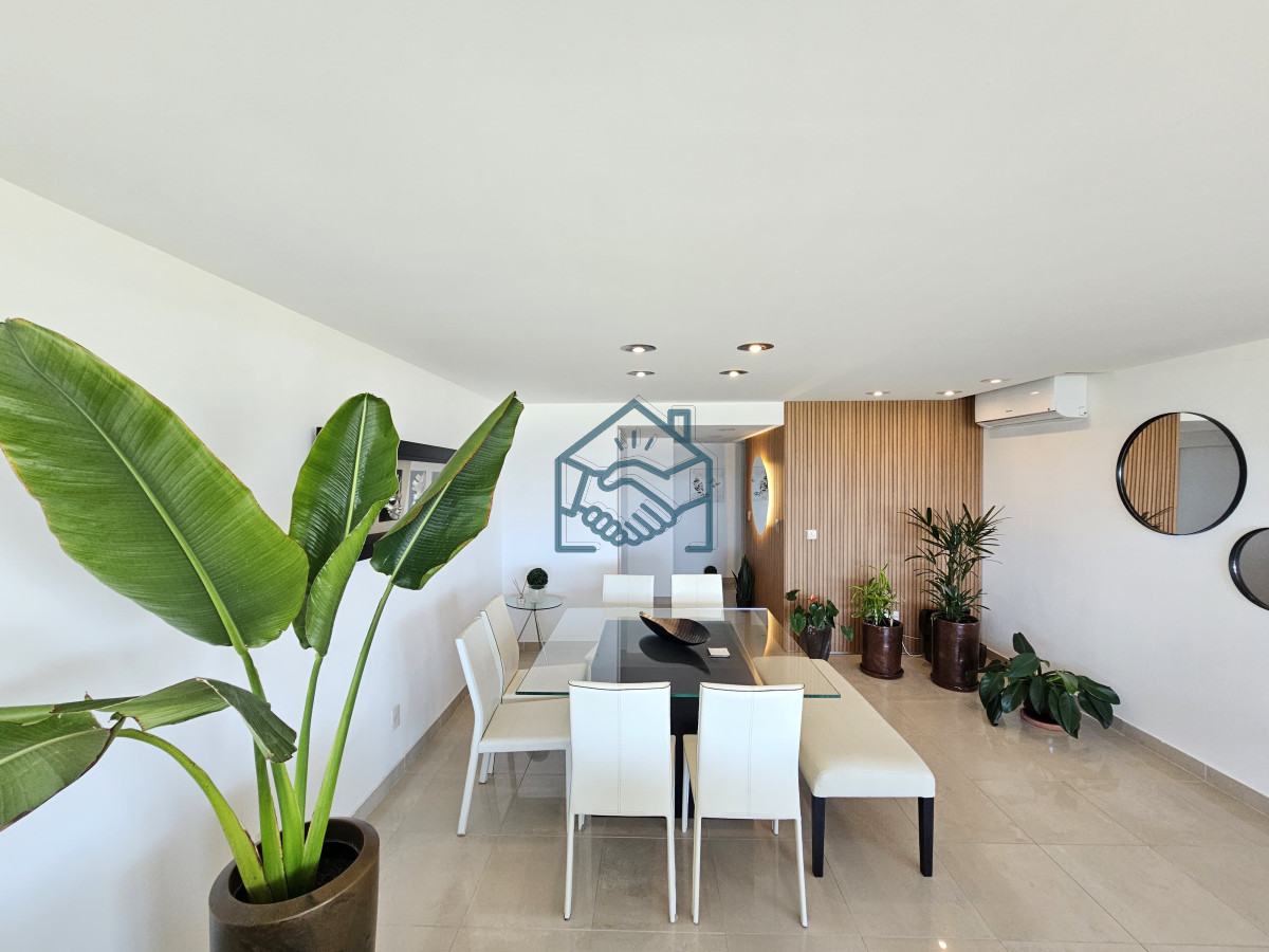 Apartamento ID.1182/Exclusividad-en-brava---3-dormitorios-en-suite-con-barbacoa-y-jacuzzi. - Exclusividad en brava - 3 dormitorios en suite con barbacoa y jacuzzi.