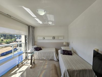 Apartamento ID.1182/Exclusividad-en-brava---3-dormitorios-en-suite-con-barbacoa-y-jacuzzi. - Exclusividad en brava - 3 dormitorios en suite con barbacoa y jacuzzi.