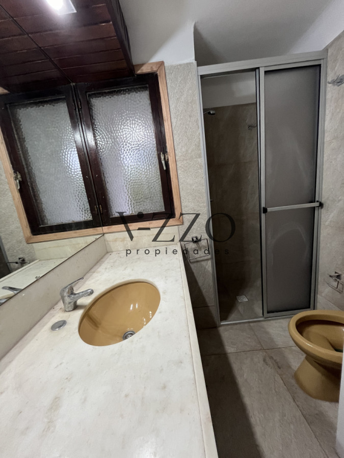 Casa ID.1185/Casa-En-Venta-o-alquiler-anual,-Zona-Cantegril. - Casa En Venta o alquiler anual, Zona Cantegril.