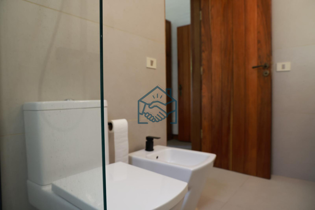 Casa ID.1420/Casa-en-venta-4-dormitorios---Pinares-Piscina-Climatizada. - Casa en venta 4 dormitorios - Pinares Piscina Climatizada.
