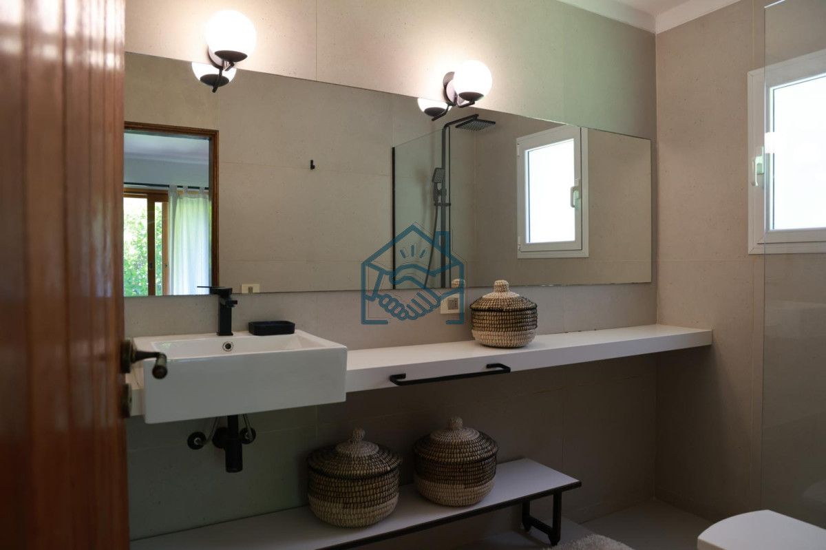 Casa ID.1420/Casa-en-venta-4-dormitorios---Pinares-Piscina-Climatizada. - Casa en venta 4 dormitorios - Pinares Piscina Climatizada.