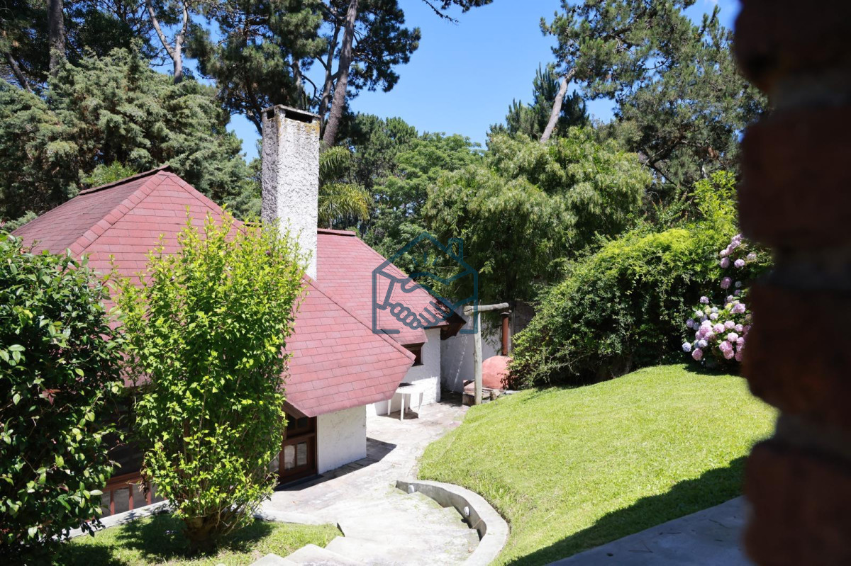 Casa ID.1420/Casa-en-venta-4-dormitorios---Pinares-Piscina-Climatizada. - Casa en venta 4 dormitorios - Pinares Piscina Climatizada.