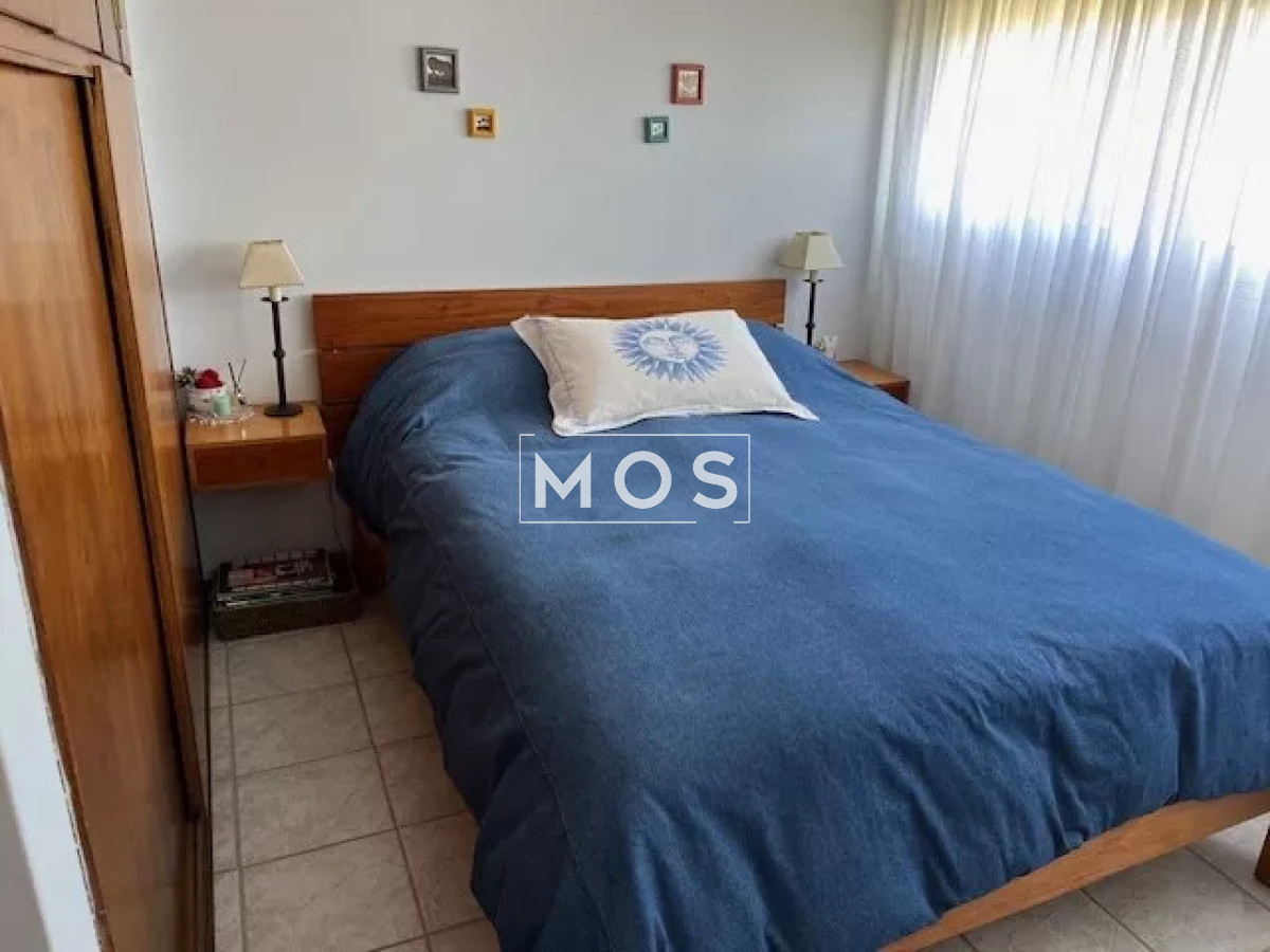Apartamento ID.2786 - Apartamento en venta frente al mar - 2 dormitorios Playa Mansa.