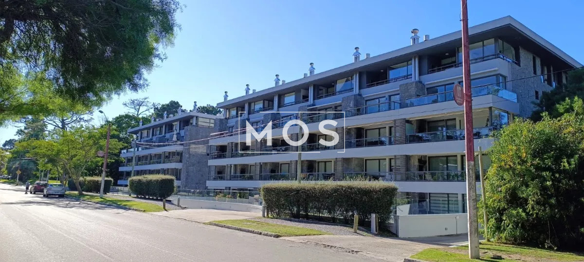 Apartamento ID.2744 - Unique dormitorio y medio - Edificio full servicios.