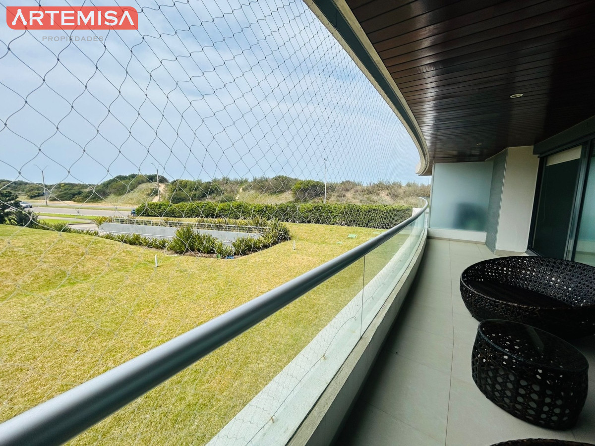 Apartamento ID.497 - Apartamento en alquiler - Primera línea Brava 3 dormitorios + Dep.