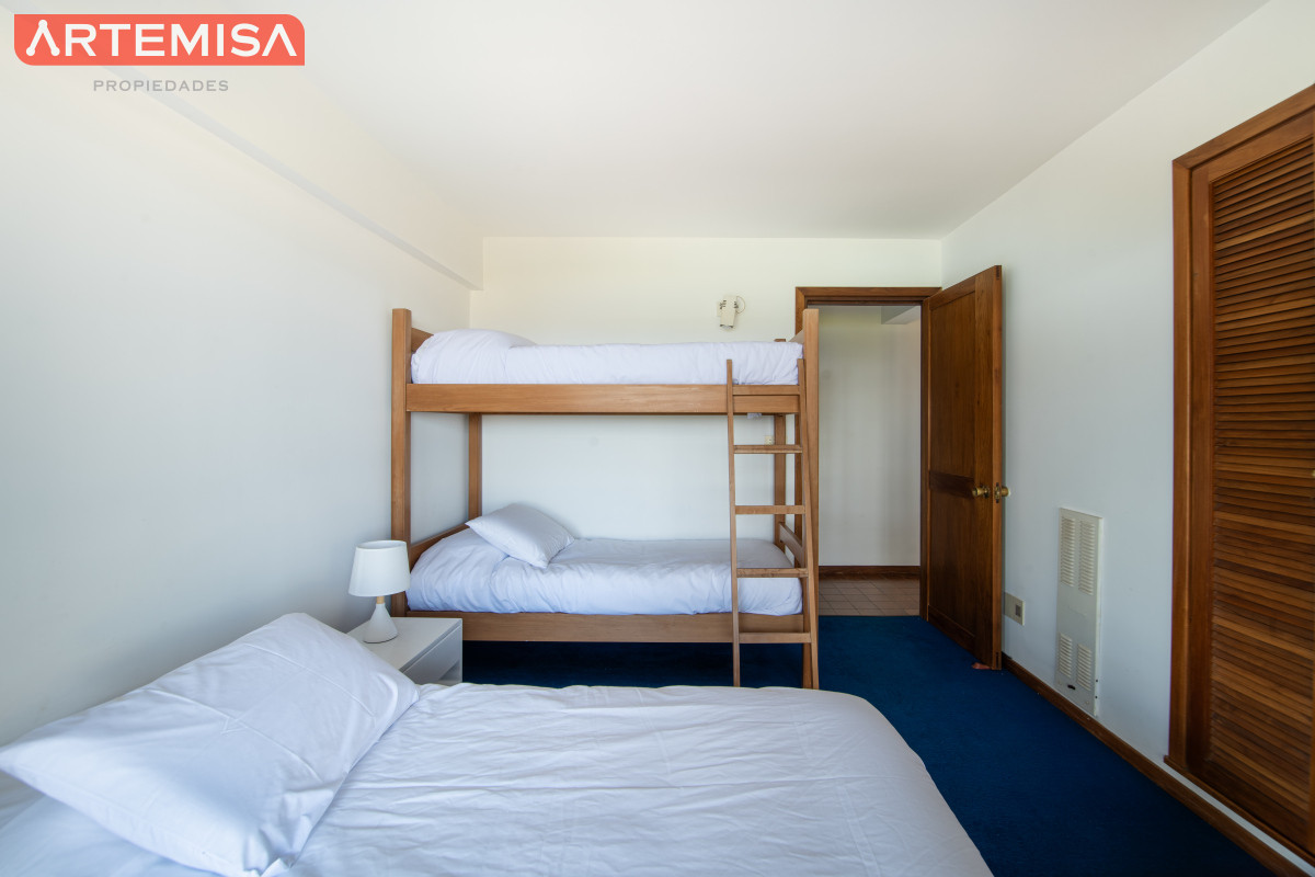 Apartamento ID.486 - Apartamento en alquiler de temporada, 3 dormitorios frente al mar.