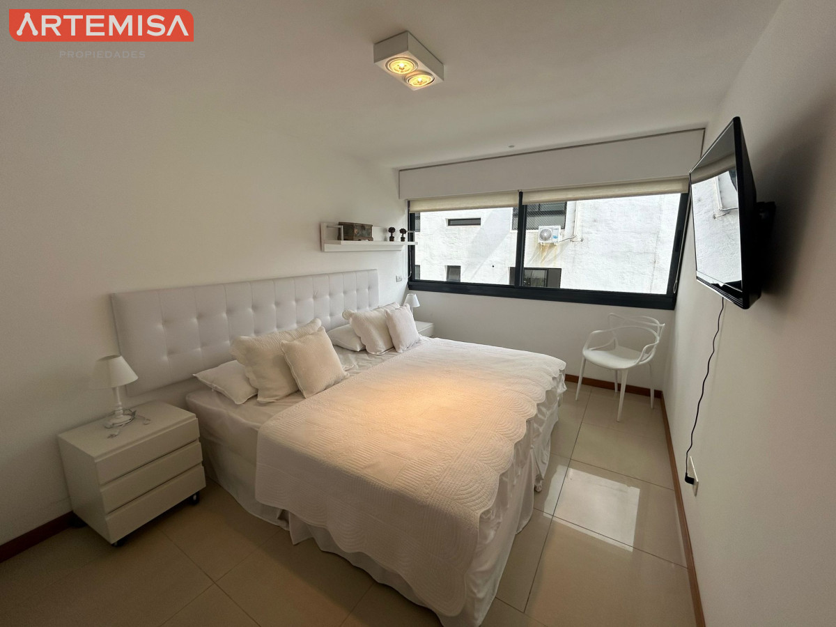 Apartamento ID.497 - Apartamento en alquiler - Primera línea Brava 3 dormitorios + Dep.
