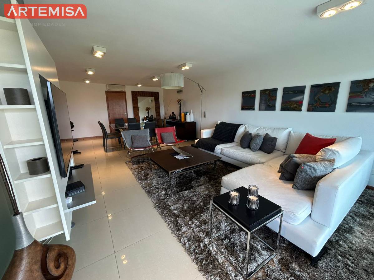 Apartamento ID.497 - Apartamento en alquiler - Primera línea Brava 3 dormitorios + Dep.