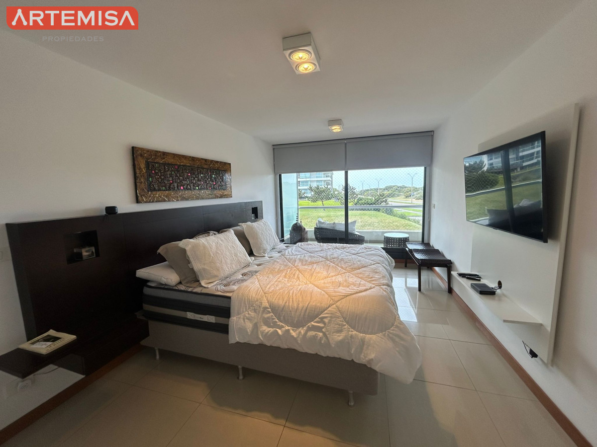 Apartamento ID.497 - Apartamento en alquiler - Primera línea Brava 3 dormitorios + Dep.